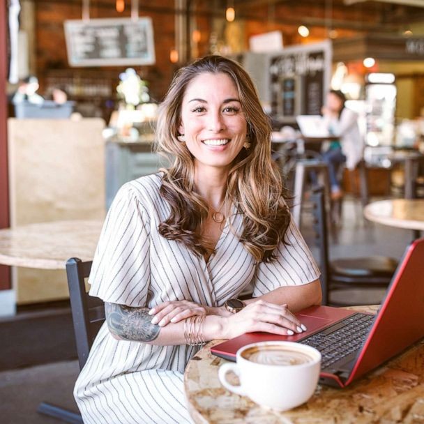 budgeting tips for single moms, budgeting tips, single mom finances, how to budget on one income, money tips for single mothers, single parent budgeting, saving money as a single mom, affordable living for single moms, financial help for single mothers, budgeting with kids, single mom money management, emergency fund for single moms, living on one income with children