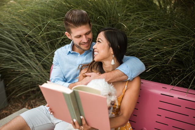 dating advice, dating advice for single moms, online dating tips for single mothers, safe dating tips, dating after divorce with kids, single mom dating tips, online dating safety, how to date as a single mom, dating apps for serious relationships, relationship advice for single moms, avoiding dating scams, re-entering the dating world