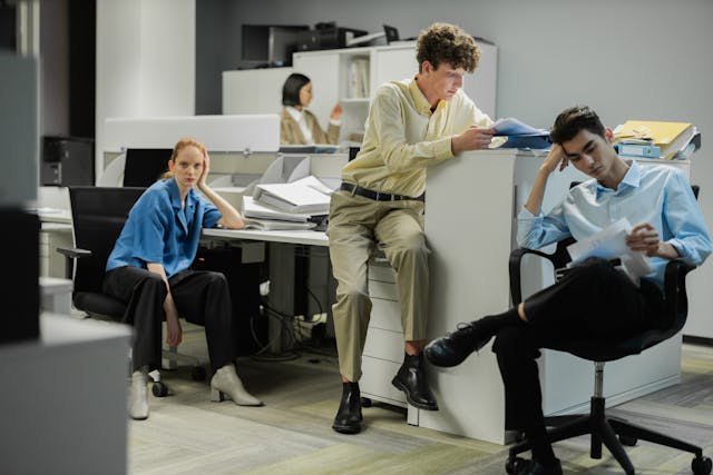 imposter syndrome, overcome imposter syndrome, imposter syndrome at work, employee evaluation stress, workplace confidence, performance review anxiety, professional self-doubt, career growth mindset