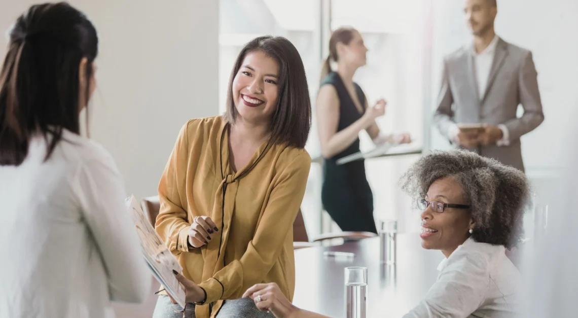 career growth, LinkedIn tips, LinkedIn, professional networking, personal branding, job search strategies, LinkedIn profile optimization, networking tips, career development, online networking, LinkedIn strategy