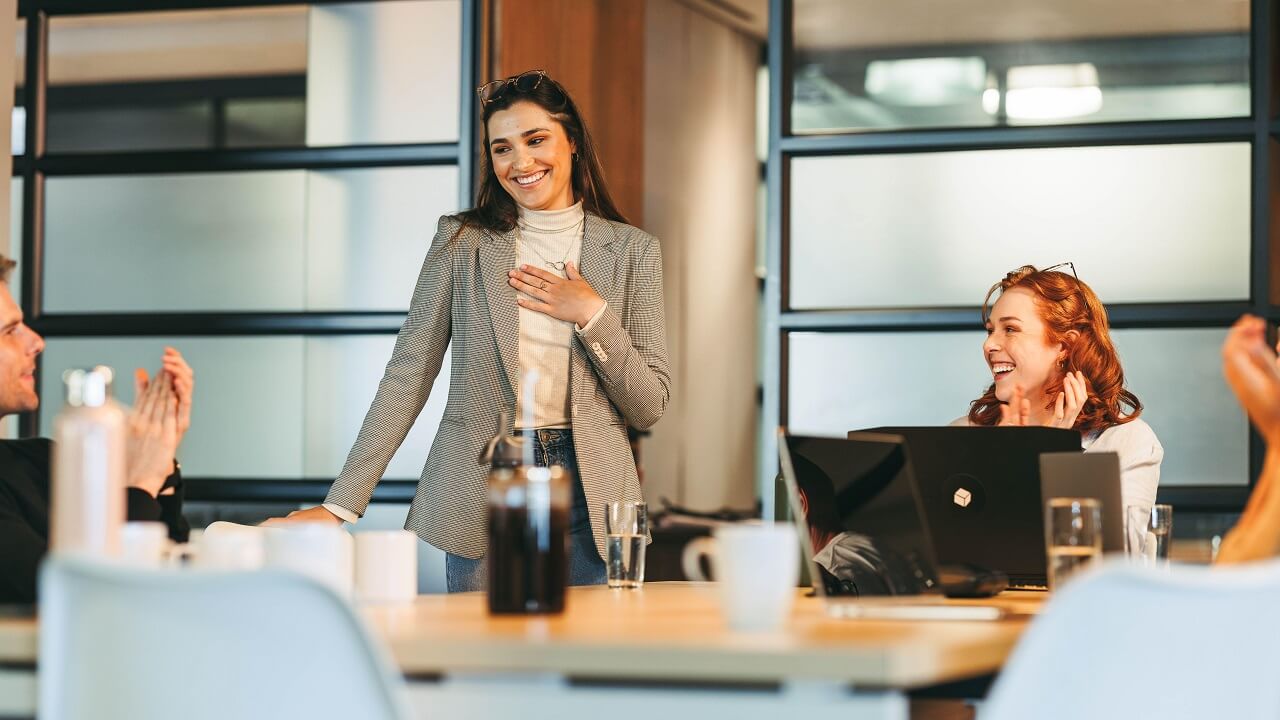 communication skills, effective communication, workplace communication, professional communication skills, verbal communication, nonverbal communication, listening skills, communication strategies, career development, business communication