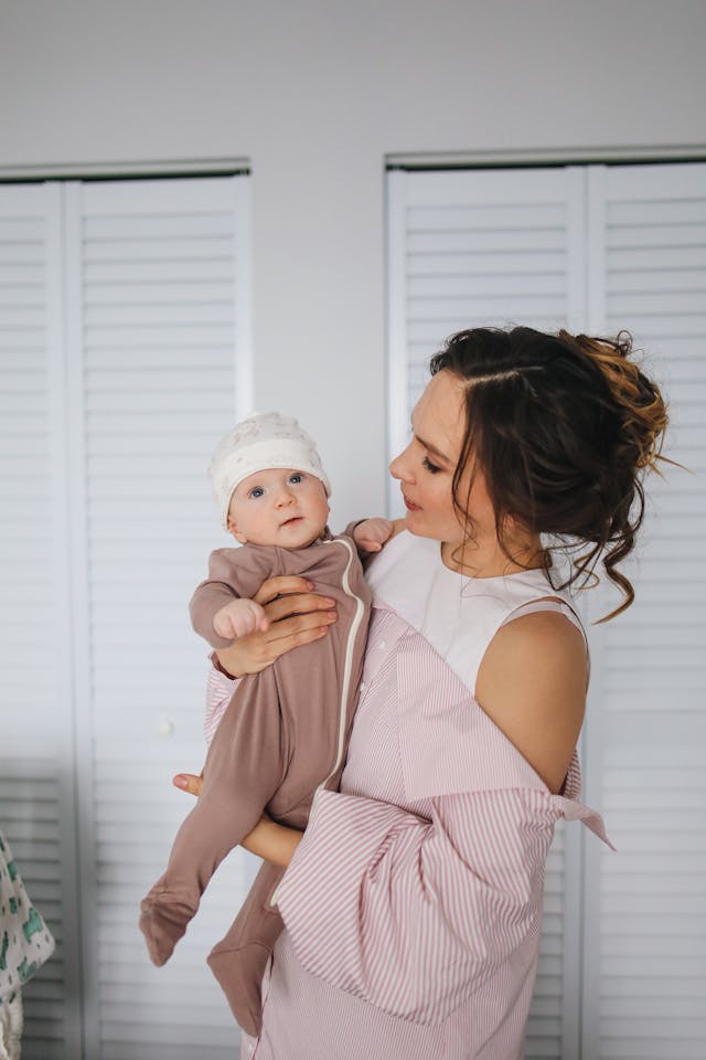 maternity leave, returning to work after maternity leave, back to work after baby, working moms, maternity leave tips, work life balance for moms, postpartum return to work, new mom career advice, childcare after maternity leave, confidence after maternity leave