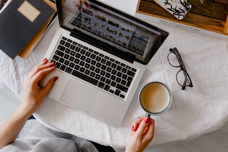 time management, time management tips for women, busy mom schedule, productivity for women, managing multiple roles, work life balance tips, daily routine ideas, time blocking method, reduce overwhelm, organization tips