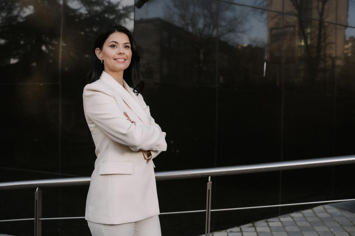 interview tips, interview tips for women, self promotion interview, women job interview advice, confidence interview tips, interview confidence for women, how to talk about achievements, job interview preparation, women career advice, interview answers tips, professional confidence, job search tips