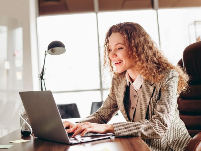 Why Hiring a Resume Writer Can Increase Your Salary