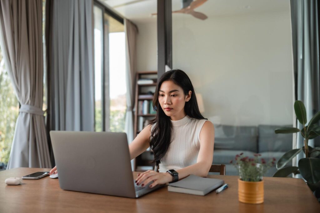 resume writing, resume writing services, moms reentering workforce, return to work moms, career break resume, resume help for mothers, ATS resume writing, resume after maternity break, women career restart, professional resume services