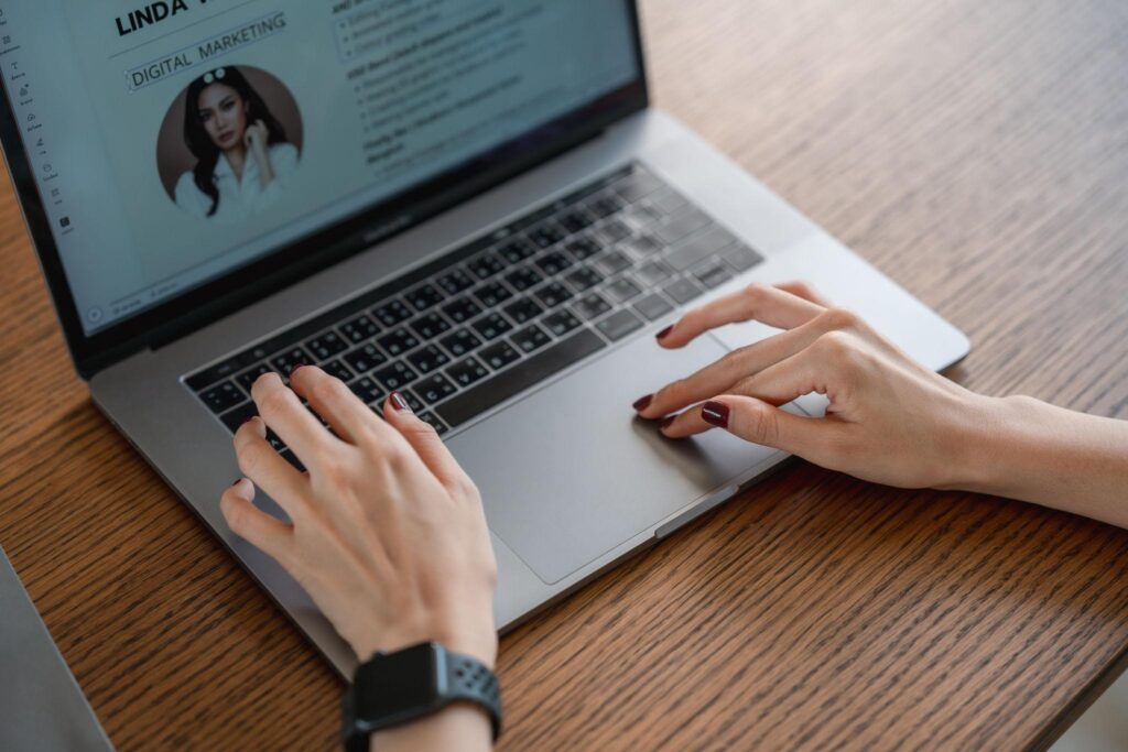 resume writing, resume writing tips, women changing industries, career change resume, transferable skills resume, resume for career transition, resume keywords, ATS resume tips, women career change, professional resume writing