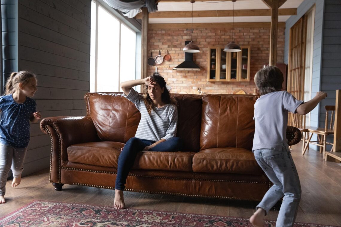 single mom, tired single mom, single mom burnout, emotional load single mom, overwhelmed single mom, single parenting stress, single mom support, mental health single mom, exhausted single mom, help for single moms