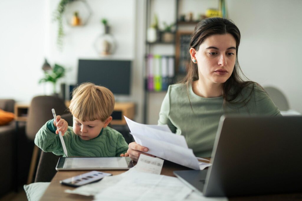 single mom, what being a single mom taught me, divorce and single motherhood, ex husband left debt, no child support, dating as a single mom, single mom strength, financial struggles single mom