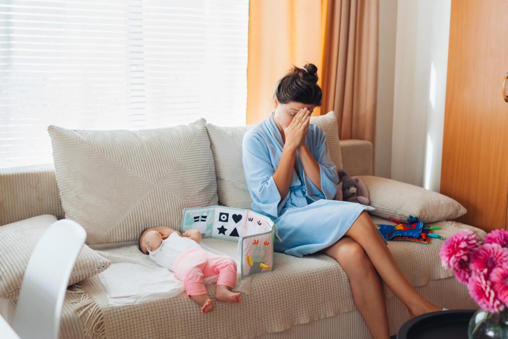 single mom burnout, burnout for single mothers, overwhelmed single mom, stress relief for moms, single mom self care, emotional exhaustion, parenting stress, mental health for moms, signs of burnout, single mother wellness, single mom, single moms