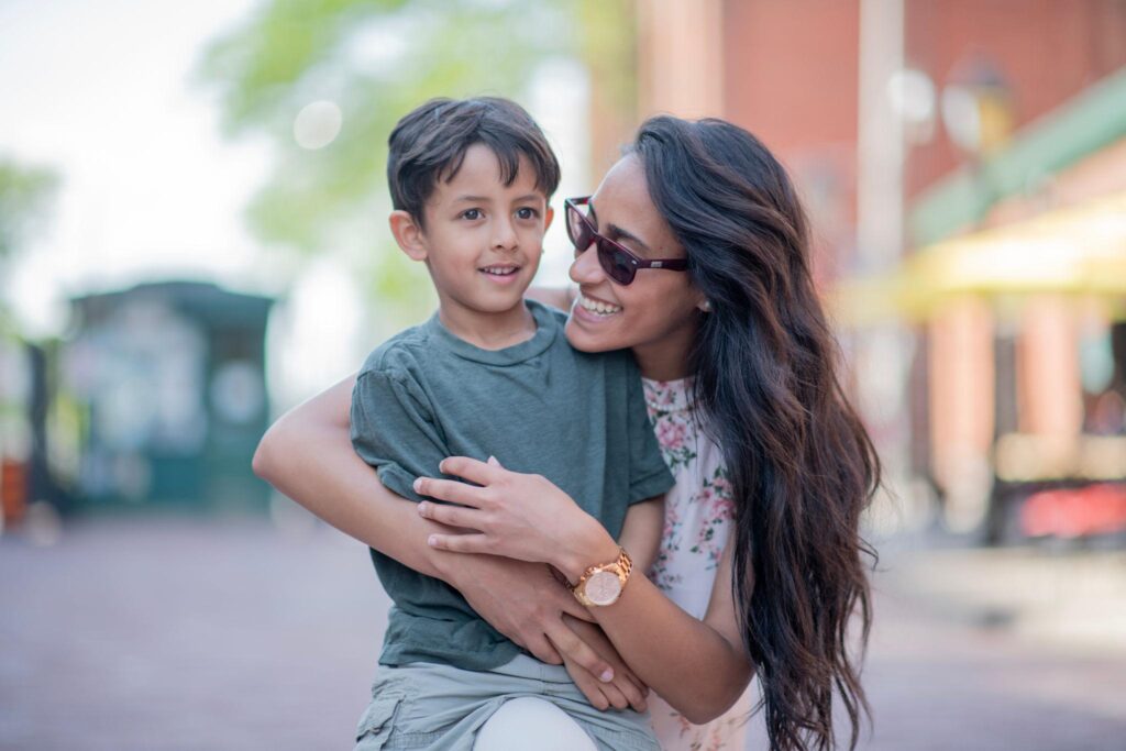 single moms, should single moms date, single moms dating 2026, dating advice for single moms, single mothers relationships, single moms love life, dating as a single mom, pros and cons of dating, single parent dating tips, relationships for single moms, single mom