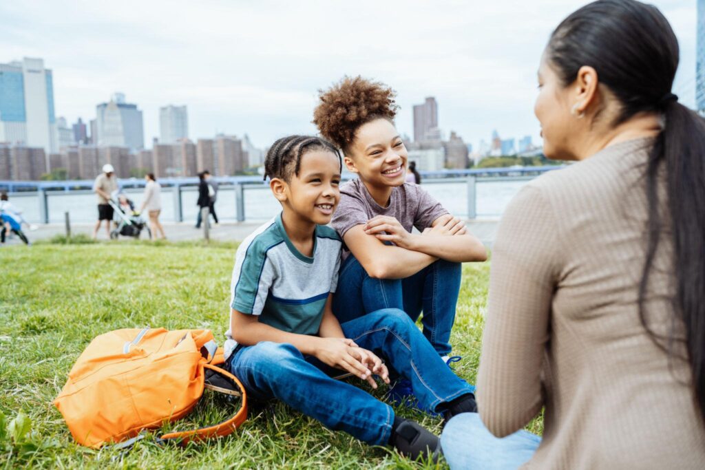 single moms, single motherhood loneliness, lonely single mothers, support for single moms, parenting alone, emotional health for mothers, single parent support, single mom challenges, single mom, loneliness