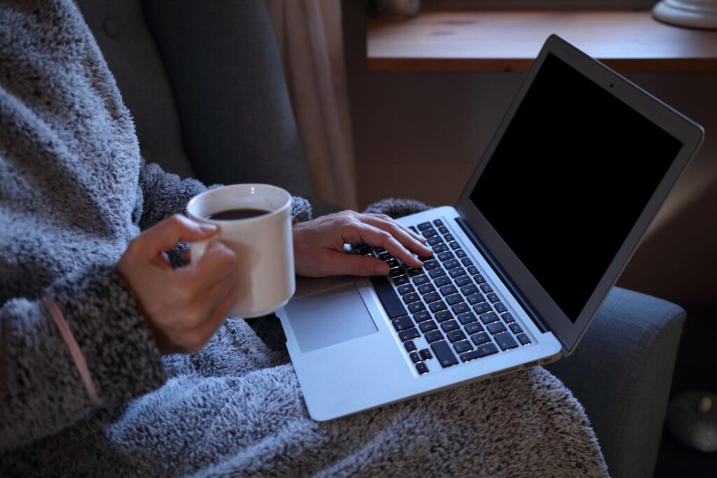 single moms, single moms ChatGPT, single moms save time, ChatGPT for moms, AI for single moms, productivity tips for moms, single parenting help, time saving tips for moms, ChatGPT parenting tools, busy moms productivity, AI, Artificial Intelligence 