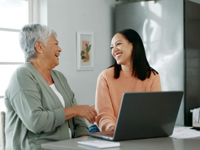 Financial Habits Every Single Mom Needs