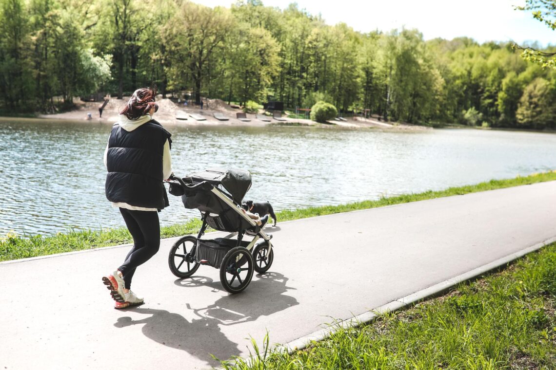 single moms, self-care for single moms, single moms on a budget, affordable self-care ideas, self-care routines for moms, stress relief for single moms, budget wellness tips, single parent self-care, low cost self-care ideas, wellness for mothers, self-care, self care, self care for single moms