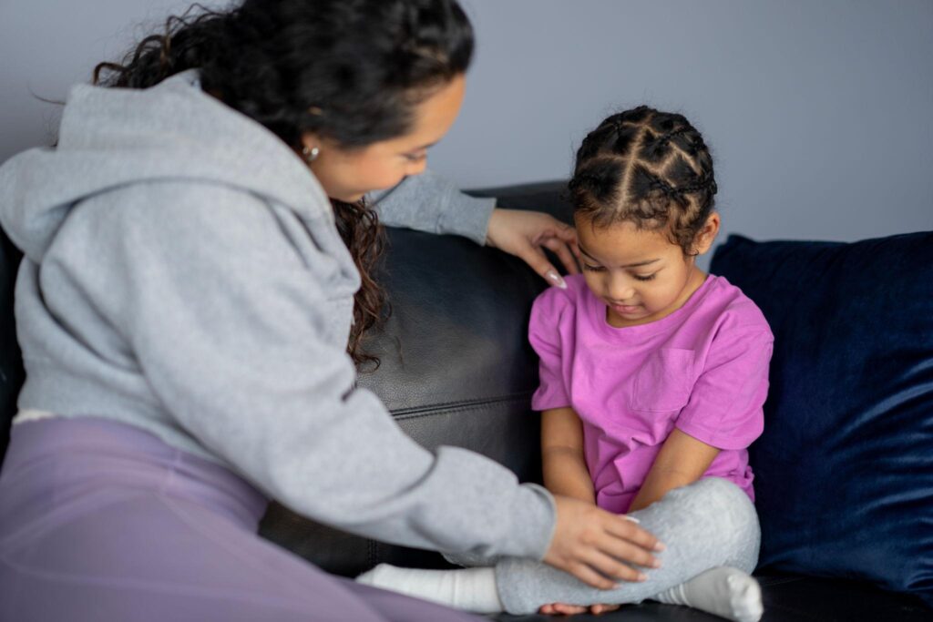 single moms, red flags for single moms, dating advice for single moms, toxic relationships warning signs, co-parenting red flags, financial red flags, parenting boundaries, safety tips for single moms, relationship advice for mothers, healthy boundaries for single moms