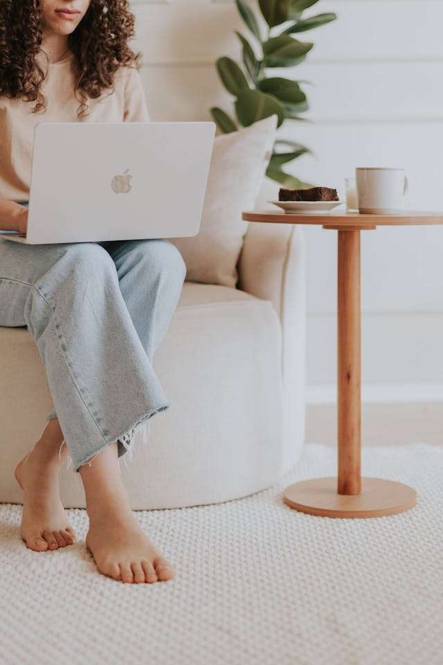 AI content, AI content writing business, AI content writer, AI writing services, content writing business, freelance AI writer, SEO content writing, AI copywriting, work from home business, content marketing, AI writing tools, online business, freelance writing