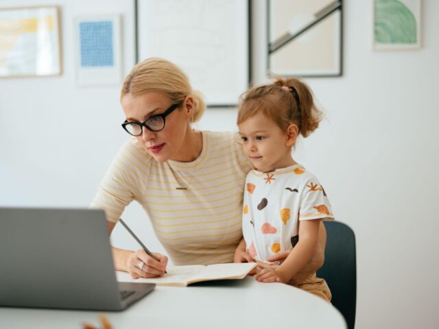 How to Create a Business Plan as a Busy Single Mom