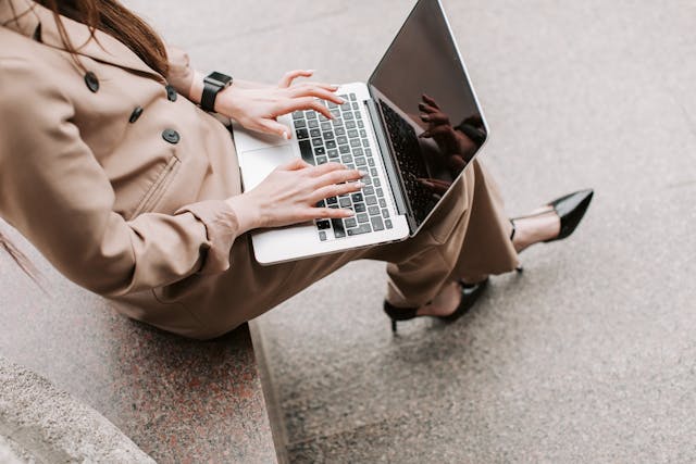 confidence tips, single mom, women returning to work, career confidence, workforce reentry, single mom career advice, job interview confidence, career break tips, workplace confidence, resume tips for women, professional development, confidence building, networking for women, career growth, working moms, self-confidence for women