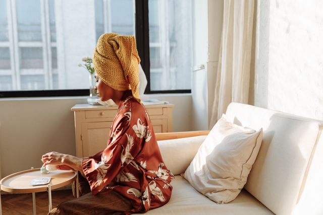 mental health tips, single mom, mental health for moms, self-care for moms, overwhelmed moms, stress management, parenting stress, emotional wellness, self-care tips, work-life balance, mental wellness, single parent support, mom burnout, healthy habits, mindfulness for moms