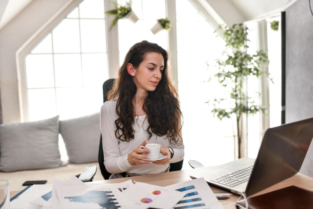 remote jobs, single mom, single moms, work from home jobs, single mom jobs, remote work for moms, no degree jobs, online jobs, flexible jobs, virtual assistant, freelance writer, AI jobs, ChatGPT business ideas, work from home careers, customer service jobs, digital products, online income