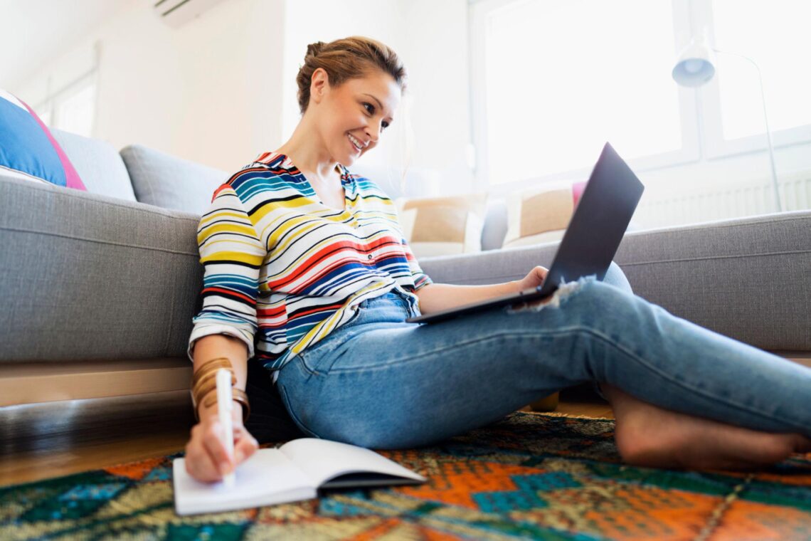 remote work, flexible remote jobs, single mom, single moms, work from home jobs, companies hiring remote workers, flexible hours jobs, remote careers, remote customer service jobs, single mom jobs, work from home opportunities, remote companies, flexible schedules, online jobs, remote employment, part-time remote jobs, remote tech jobs