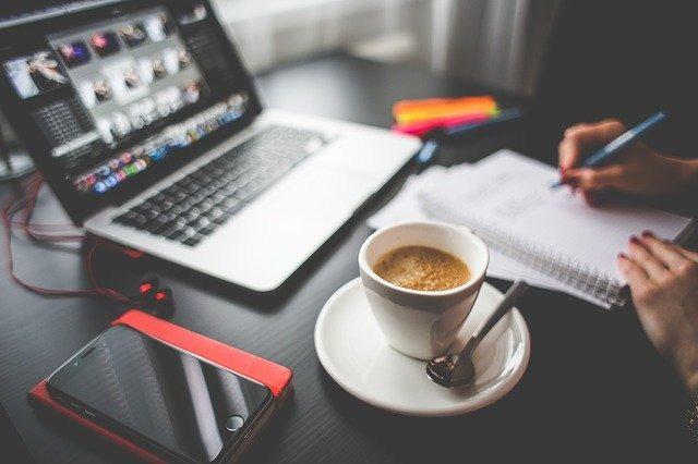 resume tips, career pivot, career pivot for women, resume for career change, transferable skills resume, resume writing tips, ATS resume optimization, professional summary examples, job search tips for women
