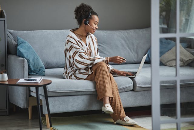 women entrepreneurs, single mom, small business technology, digital marketing tools, e-commerce platforms, business automation, CRM software, women-owned businesses, affordable business tools, online business growth, customer management systems