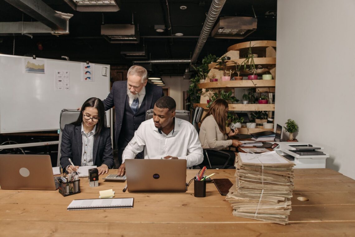 ChatGPT, AI for business, ChatGPT business uses, artificial intelligence, business growth, AI marketing, small business tools, content creation, customer service automation, email marketing, SEO, entrepreneurship, single mom entrepreneur, AI productivity, business automation, single mom