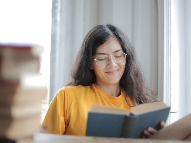 Manage Stress With Journaling: How Moms Can Reduce Anxiety and Find Peace