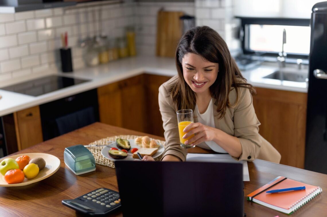 self-care habits, self-care, self care, self care habits, women's wellness, healthy lifestyle, stress management, mental health, healthy habits, self-care routine, work-life balance, emotional wellness, single mom, mindfulness, wellness tips