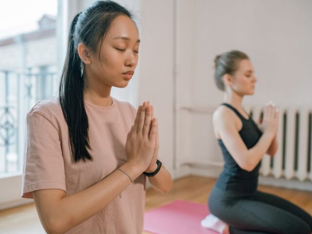 Realistic Wellness Goals for Busy Single Moms