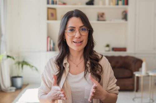 start a business, business on a budget, low cost business ideas, affordable business startup, small business tips, entrepreneurship, startup costs, business plan, online business, marketing on a budget, single mom entrepreneur, home business, business funding, single mom